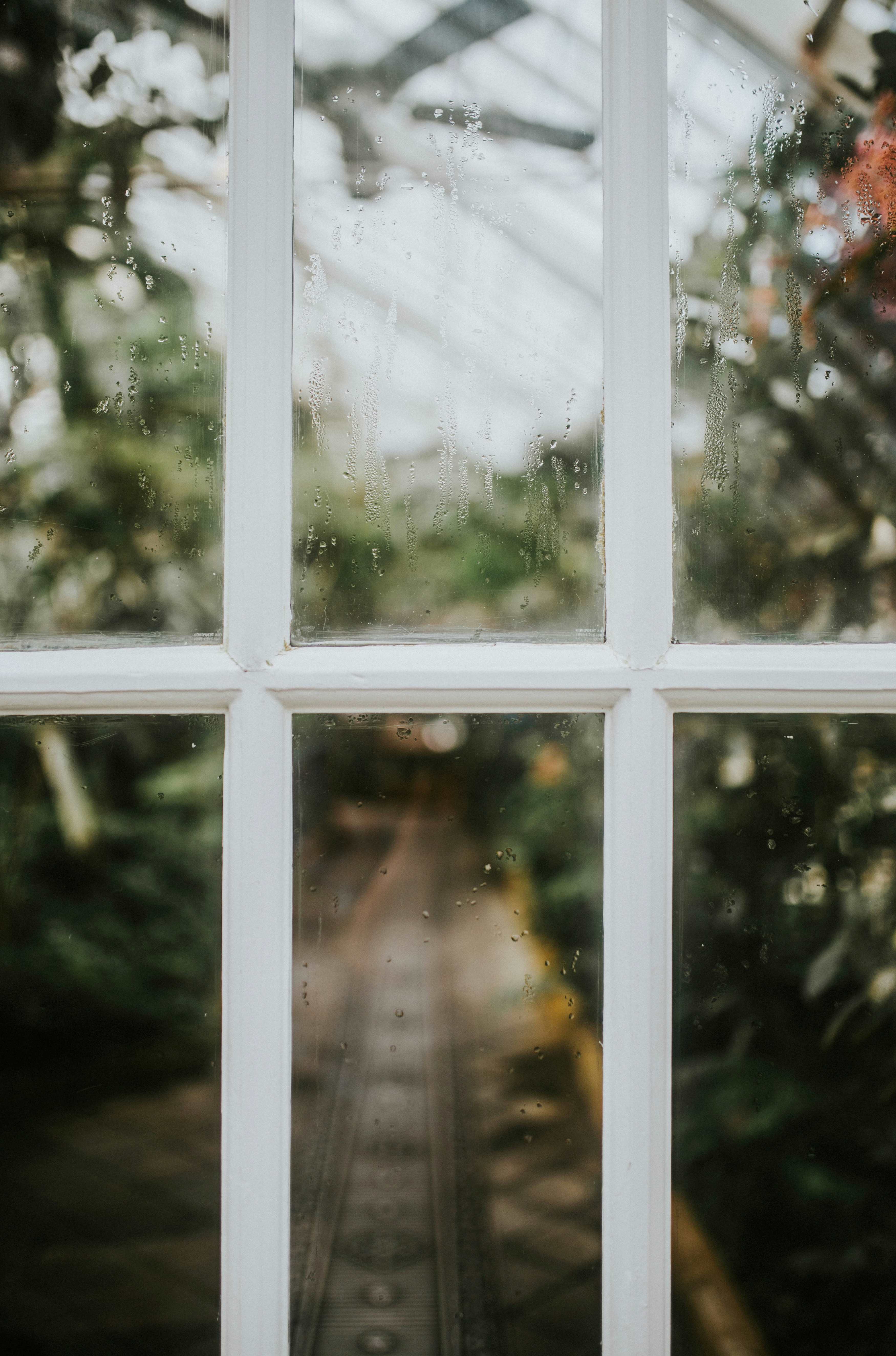 how to stop condensation in conservatory