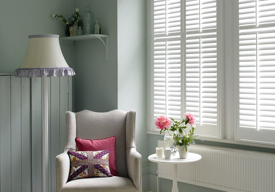 shutters vs curtains